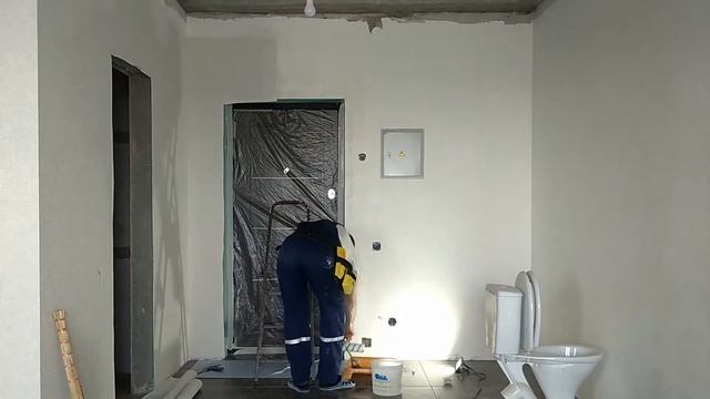 Клею обои в жару! смотреть онлайн