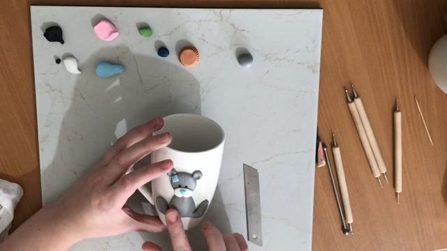 Мишка Тедди декор чашки полимерной глиной смотреть онлайн