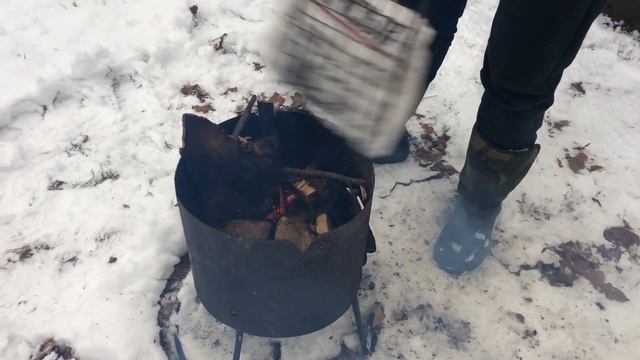 Рулька в казане/ Вепрево Колено/ Готовим в зимнем лесу смотреть онлайн