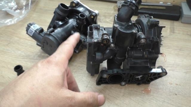 2.0 TFSI Pompa wody i elektryczny Termostat смотреть онлайн