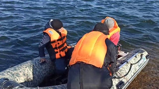 Выходные рыбака на реке Енисей) с братом Виктором, Иваном и сыном Родионом. смотреть онлайн