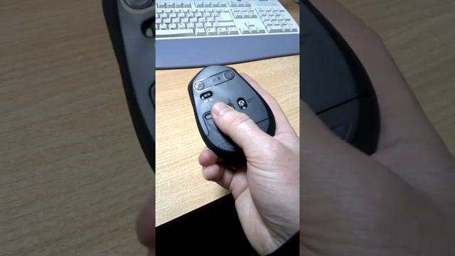 Компьютерная мышь Logitech M280 Wireless Black vs M175 Black смотреть онлайн