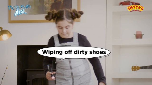 Can You Guess the Right Answer? Pictionary Air #1 - Smyths Toys смотреть онлайн