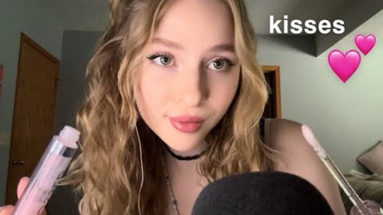 💋 Shannon ASMR - АСМР 100 СЛОЕВ БЛЕСКА ДЛЯ ГУБ! (поцелуи, жевание жвачки, звуки рта) 💓 смотреть онлайн