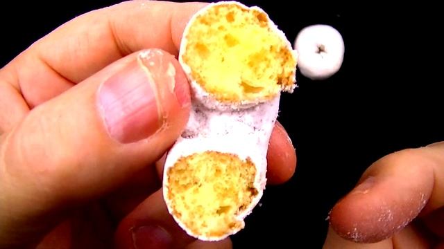 Hostess or Little Debbie Powdered Mini Donuts? - FoodFights Reviews Cheap vs Expensive Doughnuts смотреть онлайн