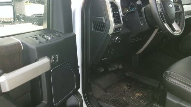 2020 Ford F-350 Super Duty Lariat Stock# 5972X смотреть онлайн