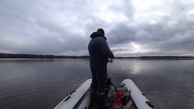 ЩУКА ОСЕНЬЮ. ПРИМАНКИ НА ЩУКУ. РЫБАЛКА НА СПИННИНГ смотреть онлайн