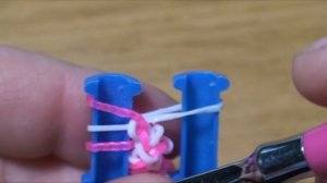 Браслет ЗИГЗАГ из резинок на рогатке