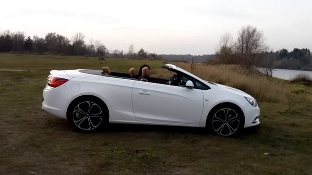 Opel Cascada 1,6 Turbo - składanie i rozkładanie dachu - autokult.pl смотреть онлайн