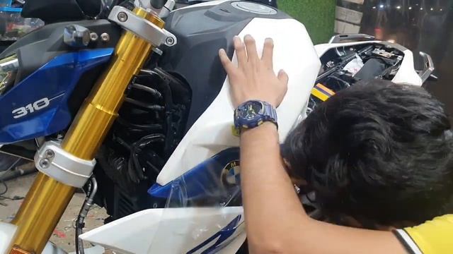 BMW G310 R Lamination/ Modification| BMW G310R bike wrapping | BMW ppf | Hs graphics смотреть онлайн