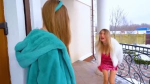 Дерзкие Девушки VS Милые Девушки В Школе || Ботанша Стала Популярной