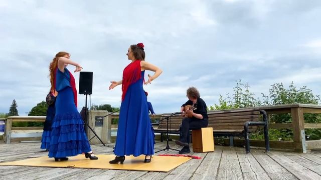 Mozaico Flamenco: Sevillanas at Ambleside Beach смотреть онлайн