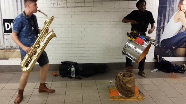 TOO MANY ZOOZ Baritone Saxophone and Drummer Duo Street Performance in NYC Union Square Subway смотреть онлайн