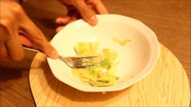 DIY Beauty: Avocado Face Mask- Bye Bye Wrinkles!!! смотреть онлайн