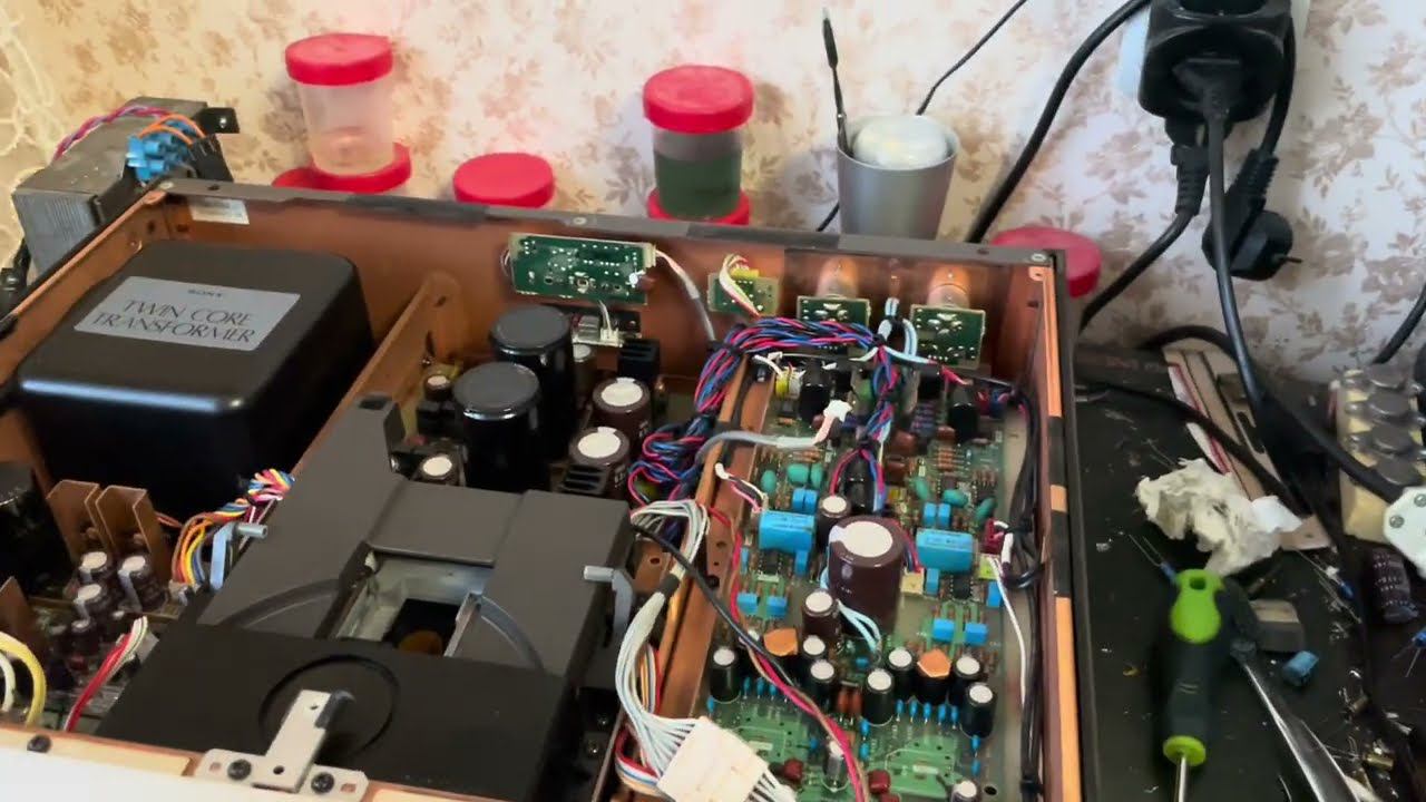 Sony cdp-777esa (профилактика. Часть 1. Оживление транспорта.) смотреть онлайн