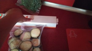 Вакуумная упаковка из обычных пакетов.