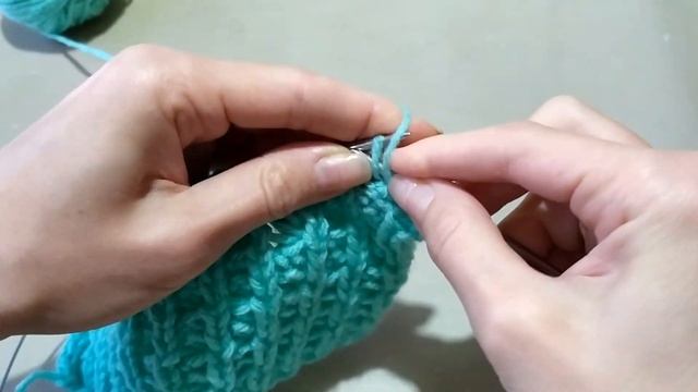 Интересный узор спицами для кардиганов, варежек и шарфов смотреть онлайн