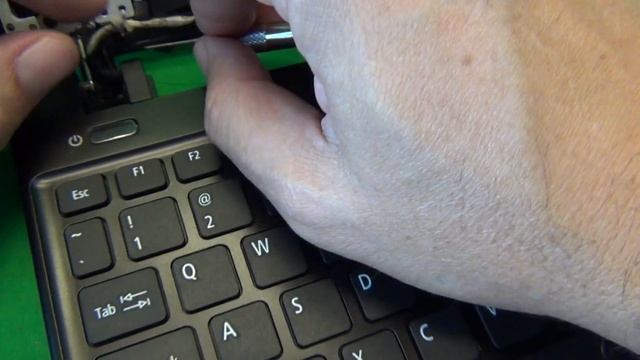 Acer Aspire V5-131 Laptop Screen Replacement Procedure