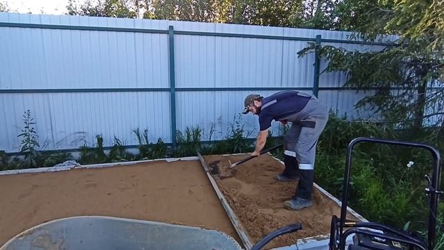 Площадка под мангал, укладка тротуарной плитки. смотреть онлайн