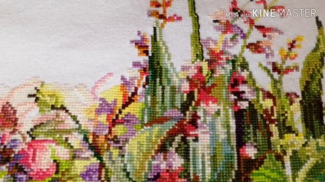 Вышивка крестиком. Завершенная работа Фуджико "Розы и травы". Вышивка на Украинской равномерке. смотреть онлайн