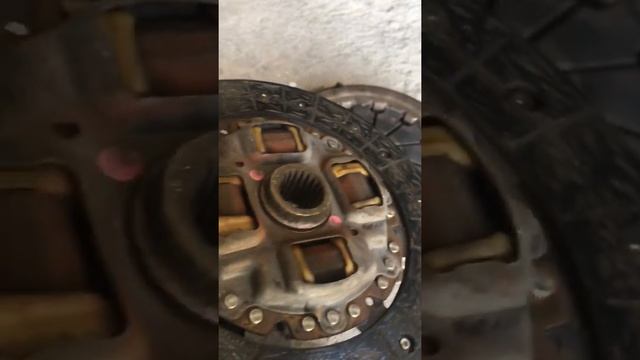 Toyota Yaris sd clutch change смотреть онлайн