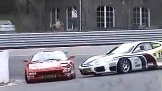 Ferrari 360 Challenge spins in La Source at Spa 2004 смотреть онлайн