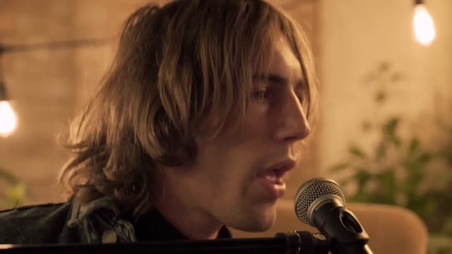 The Big Push - English Man In New York live смотреть онлайн