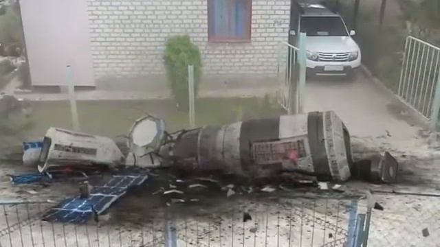 Упал спутник смотреть онлайн