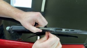 2018 - 2021 GMC Terrain - How To Replace The Rear Wiper Blade - Change Back Wiper Replacement