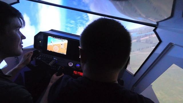 Тренажер Cessna 172 в Гостилицах (камера 4К+) смотреть онлайн
