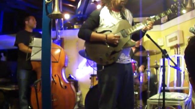 ''ROBERTINHO DE PAULA TRIO '' RENATO ENDRIGO -BERVAL MORAES смотреть онлайн