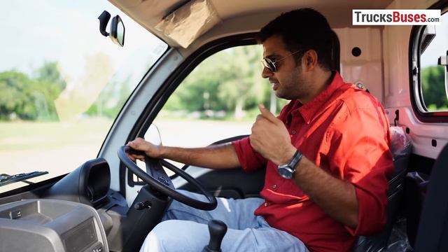 Tata Ace VS Mahindra Supro Comparison - महिंद्रा मिनी ट्रक या टाटा - Mini Truck Mukabla смотреть онлайн