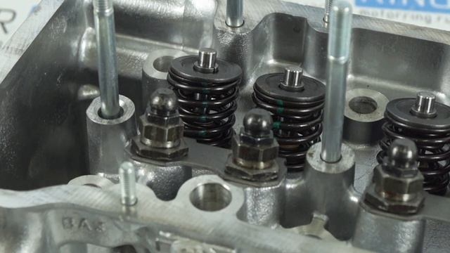 Головка блока цилиндров ВАЗ 21213 (старого образца) в сборе с клапанами | MotoRRing.ru