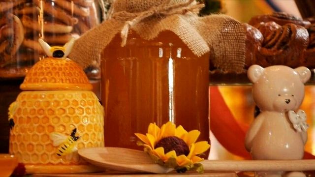 Медовый спас С праздником! Дуэт Макаренко Краснодар смотреть онлайн