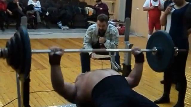 Андрей Гальцов жим лежа 125 кг на 39 раз / Andrey Galtsov Benchpressing 125kg x 39 смотреть онлайн
