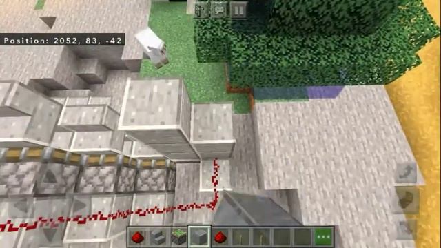 How to build HIDDEN STAIRCASE in Minecraft PE! | Redstone tutorial | CosmicAmusementM смотреть онлайн
