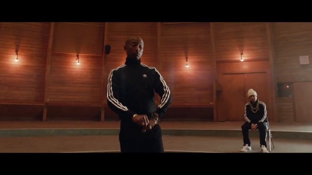What Does The Adidas Logo Represent? смотреть онлайн