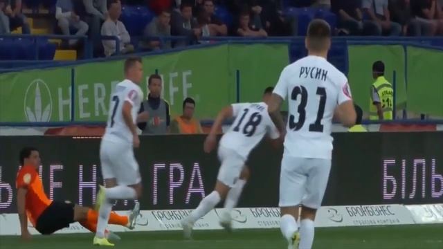 Тайсон потерял сознание в игре Шахтёр-Заря/ Травма Тайсона на матче Шахтер-Заря смотреть онлайн
