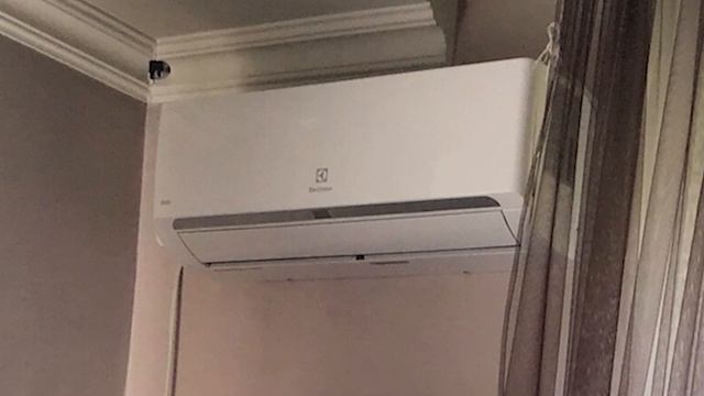 Сплит-система Electrolux SLIDE (EACS-07HSL/N3_20Y) смотреть онлайн