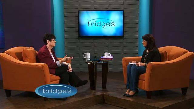 Bridges with Laura Harris & Teresa Shields Parker смотреть онлайн