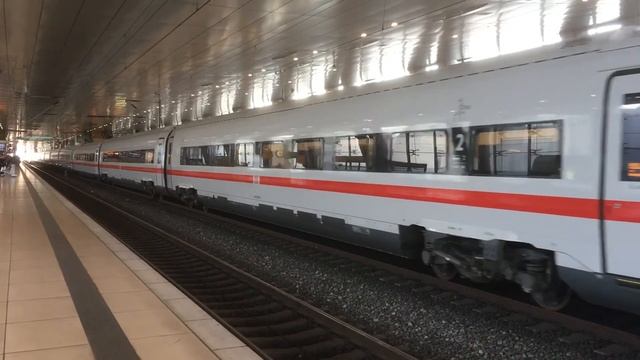 ICE 4 departing from Frankfurt Airport station смотреть онлайн