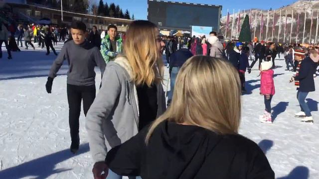 Утренние катания на Медео. 1 января 2018. смотреть онлайн