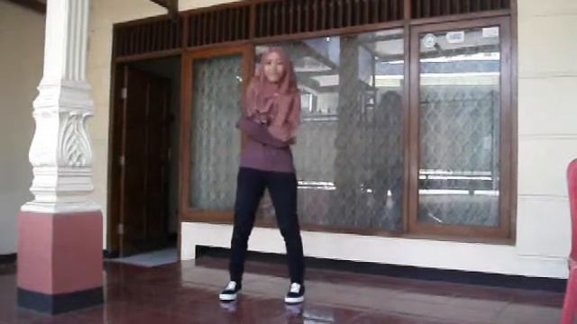 Girls Generation - Mr.Mr (Dance Cover by Disha Yuliana) смотреть онлайн