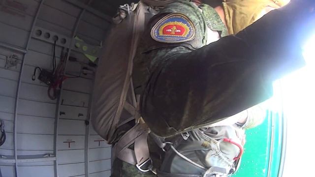 Прыжки с парашютом Система Юниор смотреть онлайн