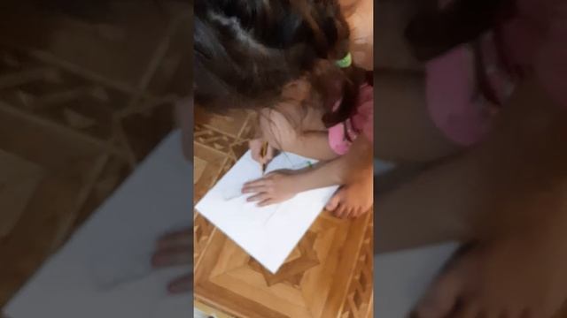 МАНДАЛА. РАСКРАСКА. ДОЧЬ РИСУЕТ КАРТИНУ ИХ ГЕОМЕТРИЧЕСКИХ ФИГУР.???? ВИКА 6 ЛЕТ смотреть онлайн