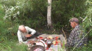 Обед на Рыжковском пруду с бульдозеристом Алексеем. 30. 07. 2019