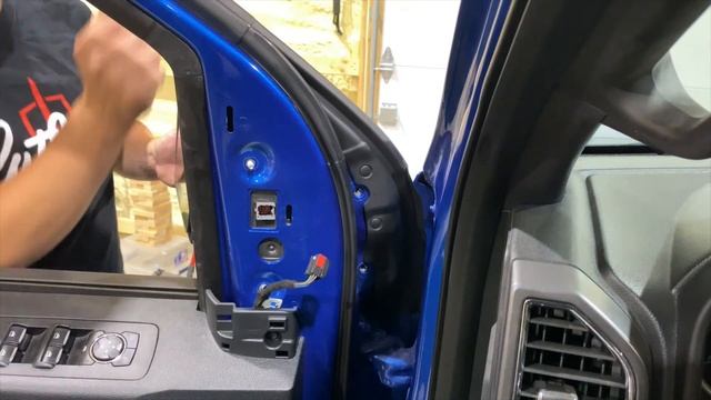 Ford F-150 Side Mirror / Tow Mirrors Replacement 2015 - 2019 - How To смотреть онлайн