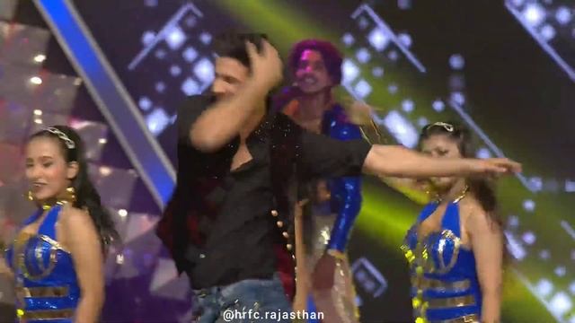 Sushant Singh Rajput's Dance Tribute to Shahrukh Khan смотреть онлайн