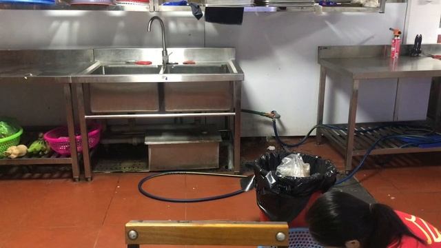 Pomegranate Bliss: Mesmerizing Peeling Tricks For Beginners