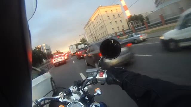 Пробка на Шоссе Энтузиастов Honda Shadow Spirit 750 смотреть онлайн